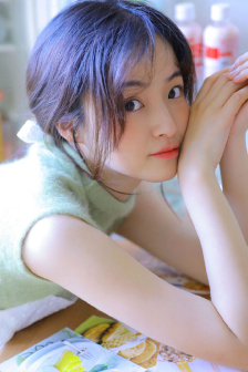 军舰上的女兵
